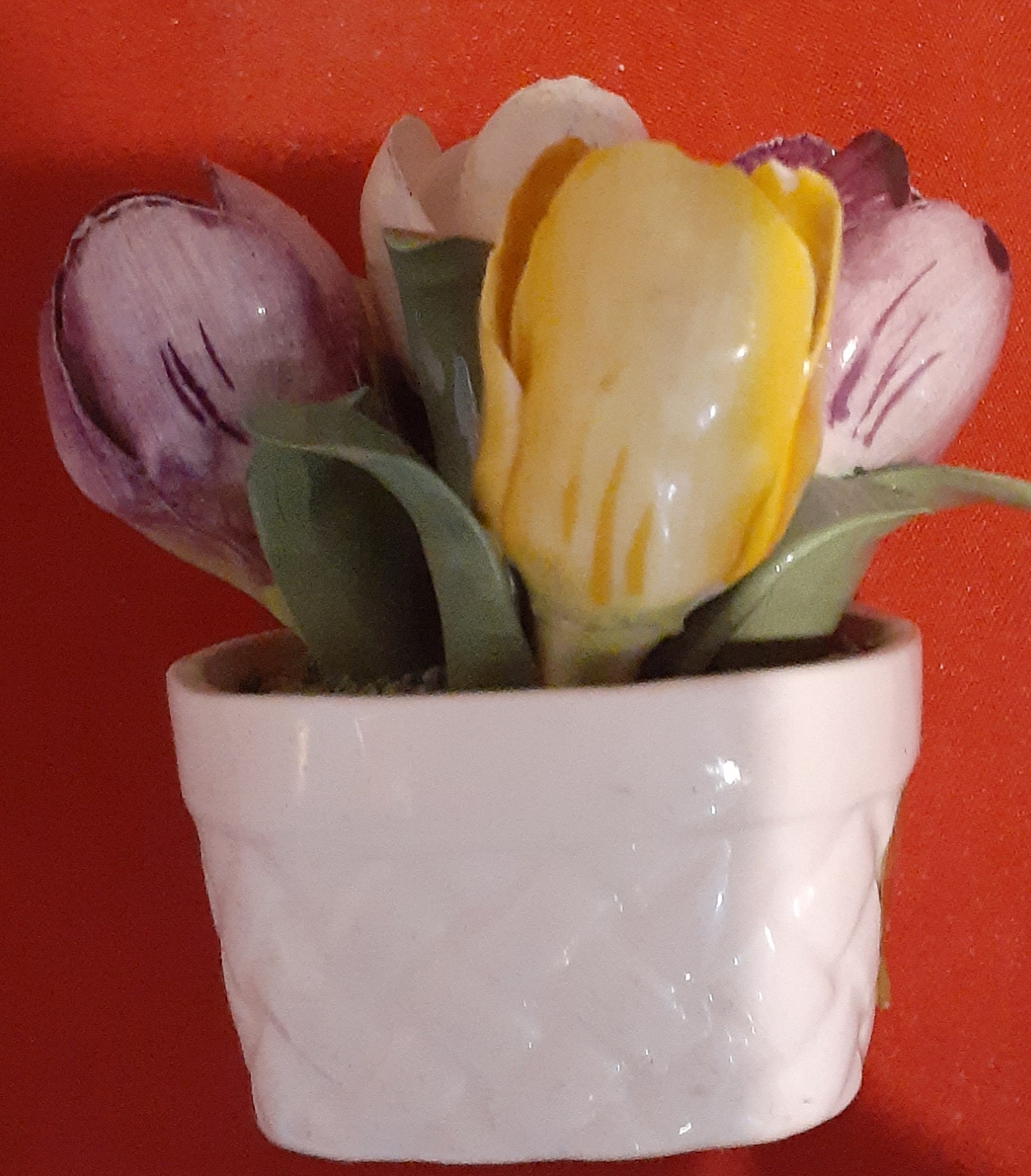 crown staffordshire january flower basket crown staffordshire january flower basket