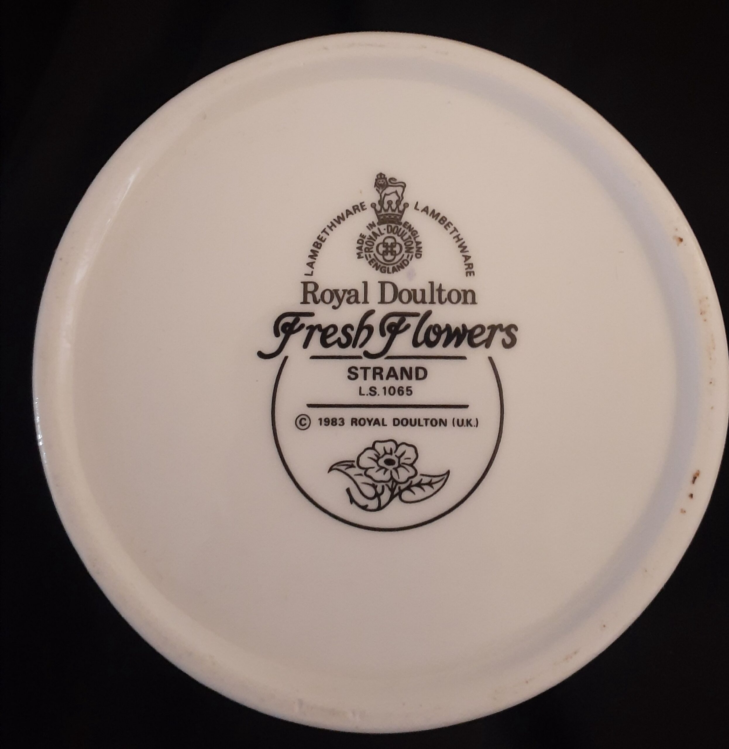 royal doulton strand fresh flowers line sugar bowl with lid royal doulton strand fresh flowers line sugar bowl with lid