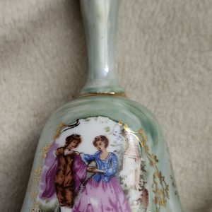 green lustre bell