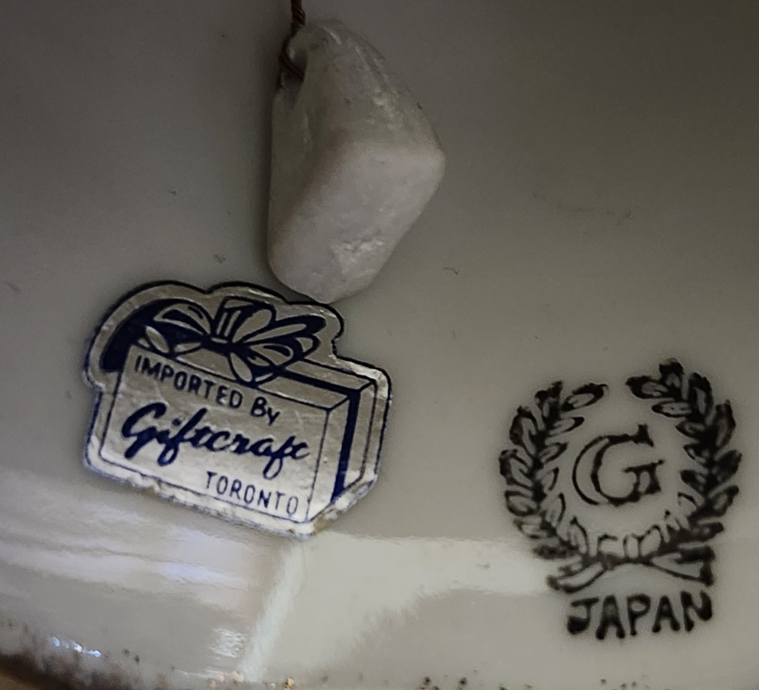 originial tag and logo of manufacturer original tag and logo